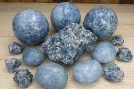 Blue Calcite: A Comprehensive Guide to Its Properties and Uses - Krystallized