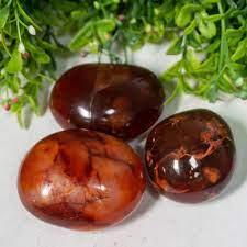 Carnelian: Discover the Vibrant, Energizing Crystal | Learn about Carnelian's Uses and Benefits - Krystallized