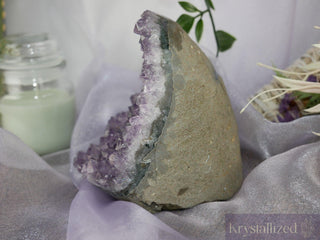 Amethyst Cave - Krystallized