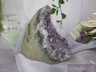 Amethyst Cave - Krystallized